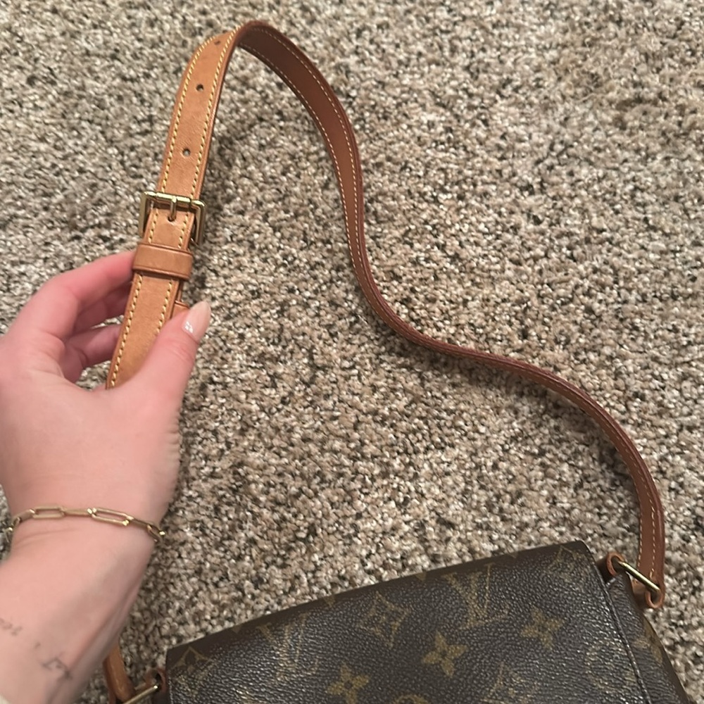 Louis Vuitton Musette Salsa PM - Picture 7 of 11